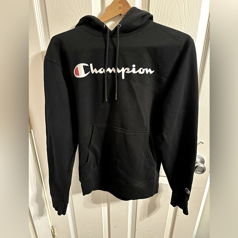 Small champion hoodie